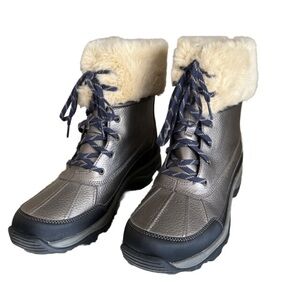Clark’s Mazlyn Arctic Pewter Leather Snow Boots with Faux Fur Sz. 7.5